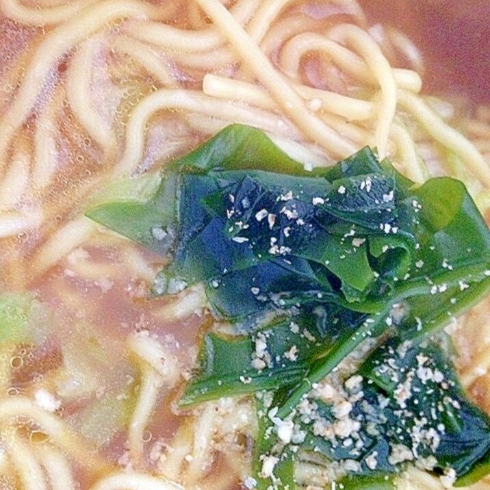 ミネラル豊富！ワカメラーメン☆